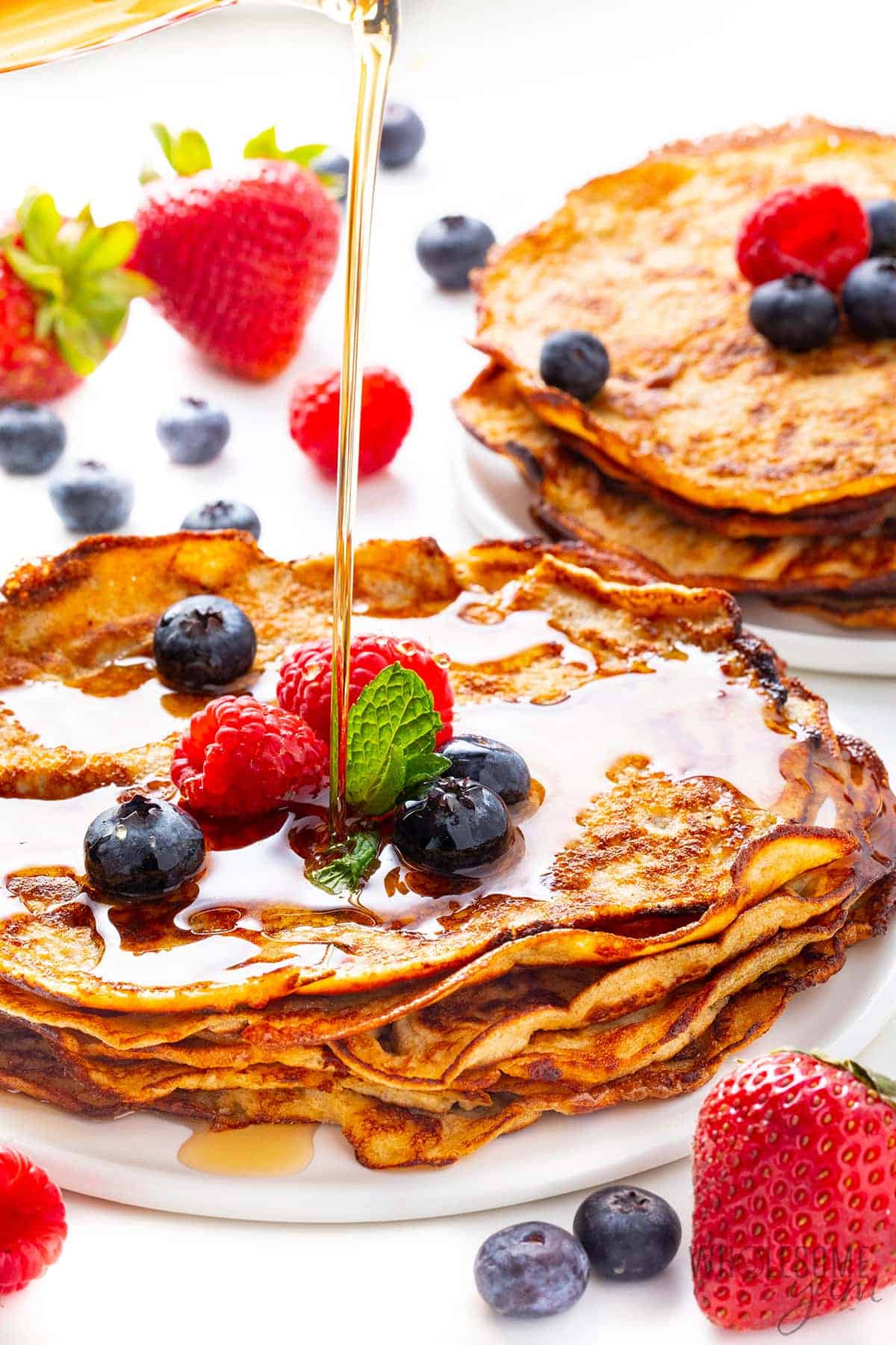How to serve keto cream cheese pancakes (with berries and syrup)