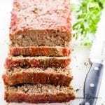 This gluten-free, paleo, low carb meatloaf recipe is super easy to make. You need only 8 ingredients and 10 minutes prep time! Detail: low-carb-meatloaf-paleo-gluten-free-8