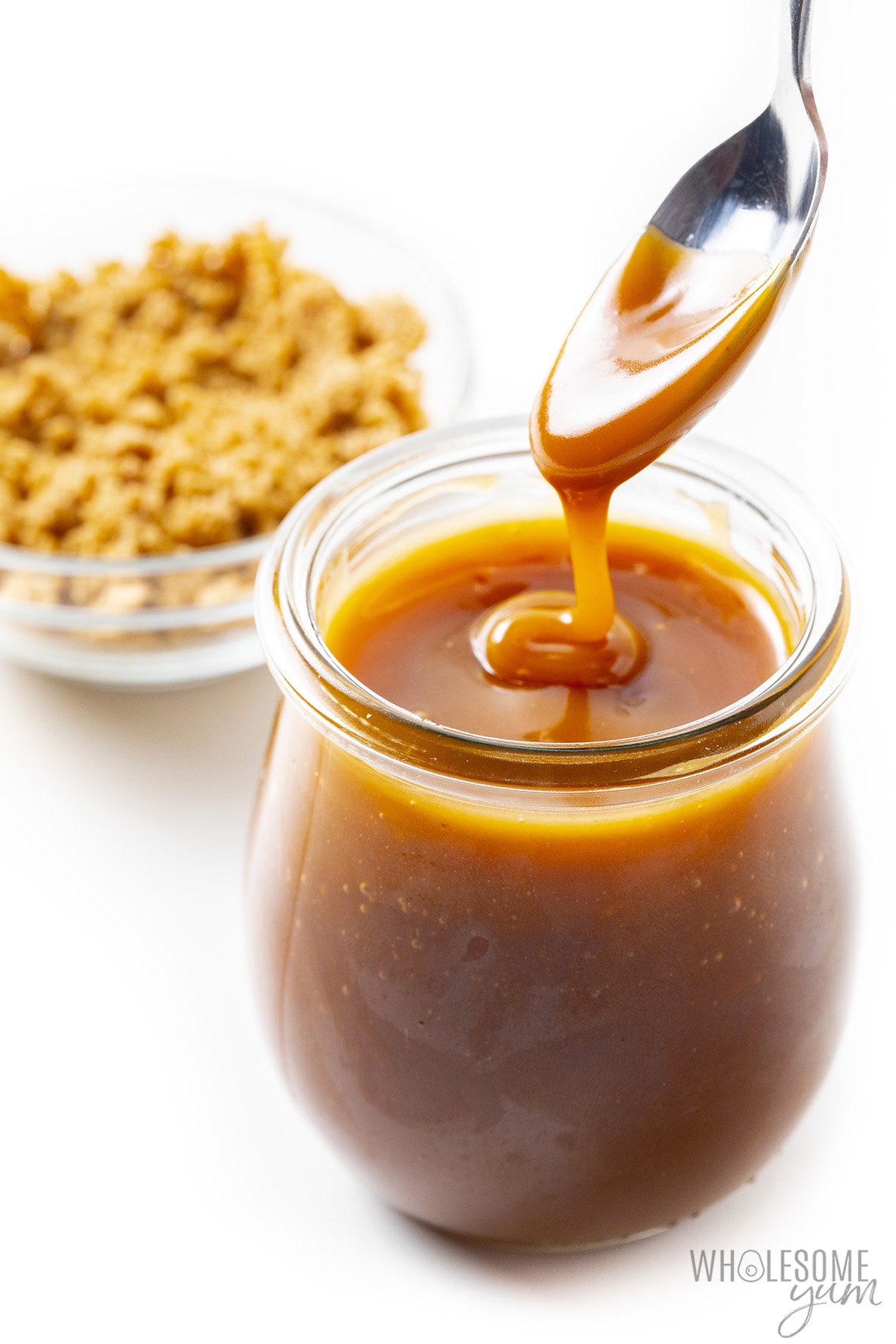 Canned sugar-free caramel sauce is ready to use.