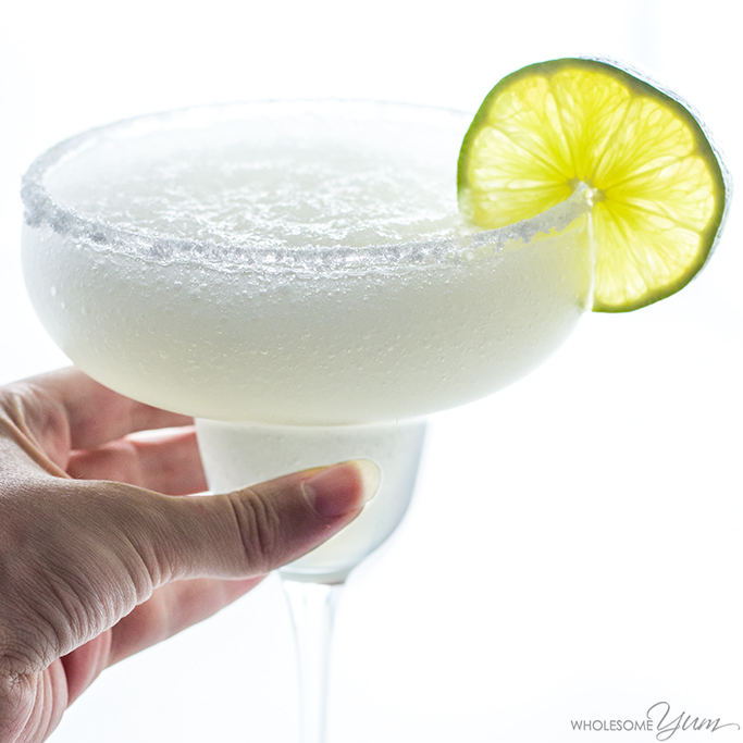 Learn how to make the best skinny margarita recipe. This sugar-free, low carb, paleo margarita is naturally sweetened. Takes only 2 minutes & 5 ingredients!