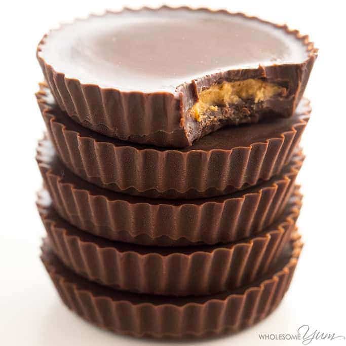 Sugar-Free Keto Peanut Butter Cups Recipe - 5 Ingredients - These sugar-free keto peanut butter cups are just like real ones! You'll love this easy low carb peanut butter cup recipe made with 5 ingredients. Detail: sugar-free-keto-peanut-butter-cups-5-ingredients-img-6878