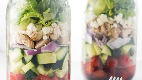 https://www.wholesomeyum.com/wp-content/uploads/2018/06/wholesomeyum-healthy-low-carb-meal-prep-greek-mason-jar-salad-recipe-with-chicken-2-480x270.jpg
