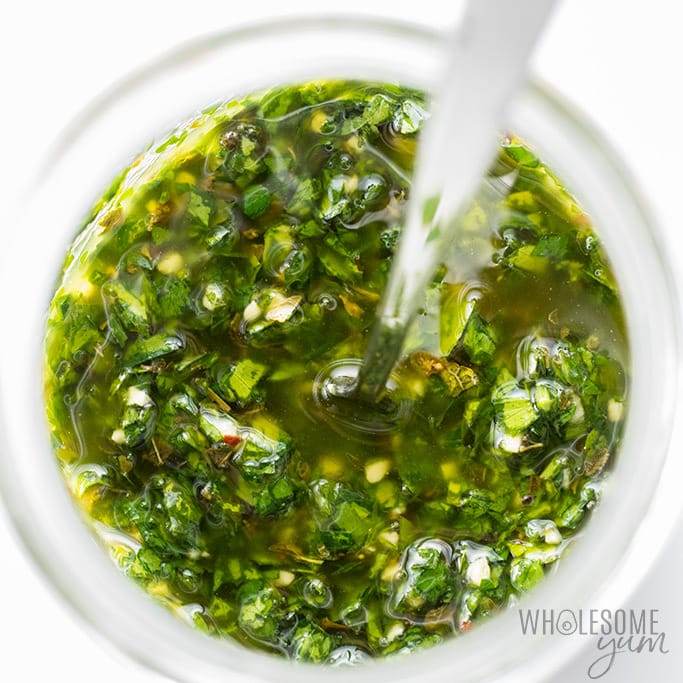 TheBestAuthenticChimichurriSauceRecipe Wanttoknowhowtomakechimichurrisauce?It'ssupereasy!ThisauthenticArgentinianchimichurrisaucerecipeistheperfecttoppingforsteak.Detail:the best authentic chimichurri sauce recipe
