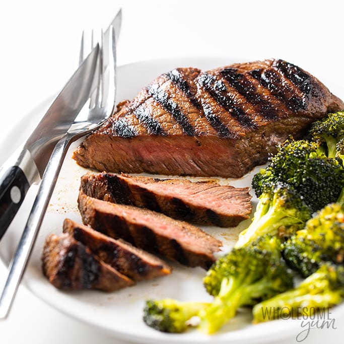 steak sliced with broccoli