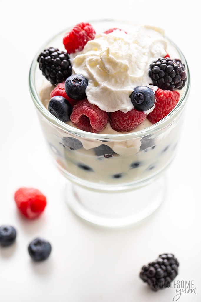 keto ricotta dessert recipe in a trifle glass with berries