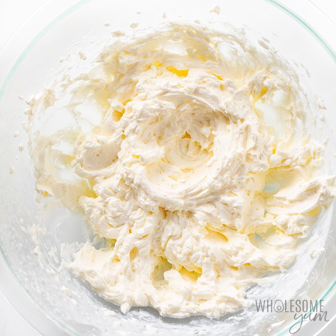 whipped cream filling for frozen peanut butter pie