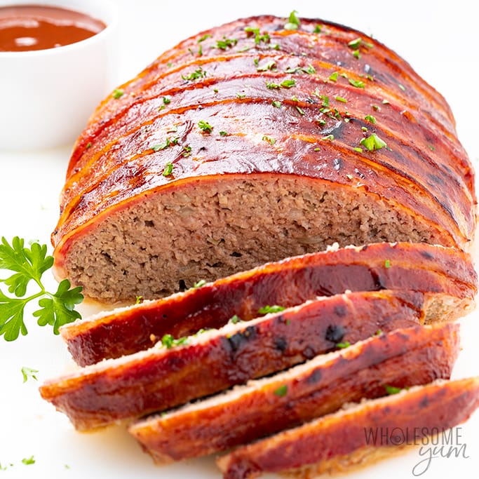 slicedgroundturkeymeatloafDetail:bacon wrapped low carb keto turkey meatloaf recipe