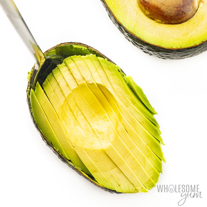 how to slice avocado for keto poke bowls