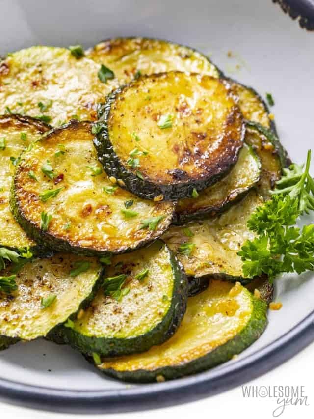 Sauteed Zucchini (In 10 Minutes!) | Wholesome Yum | Easy healthy ...