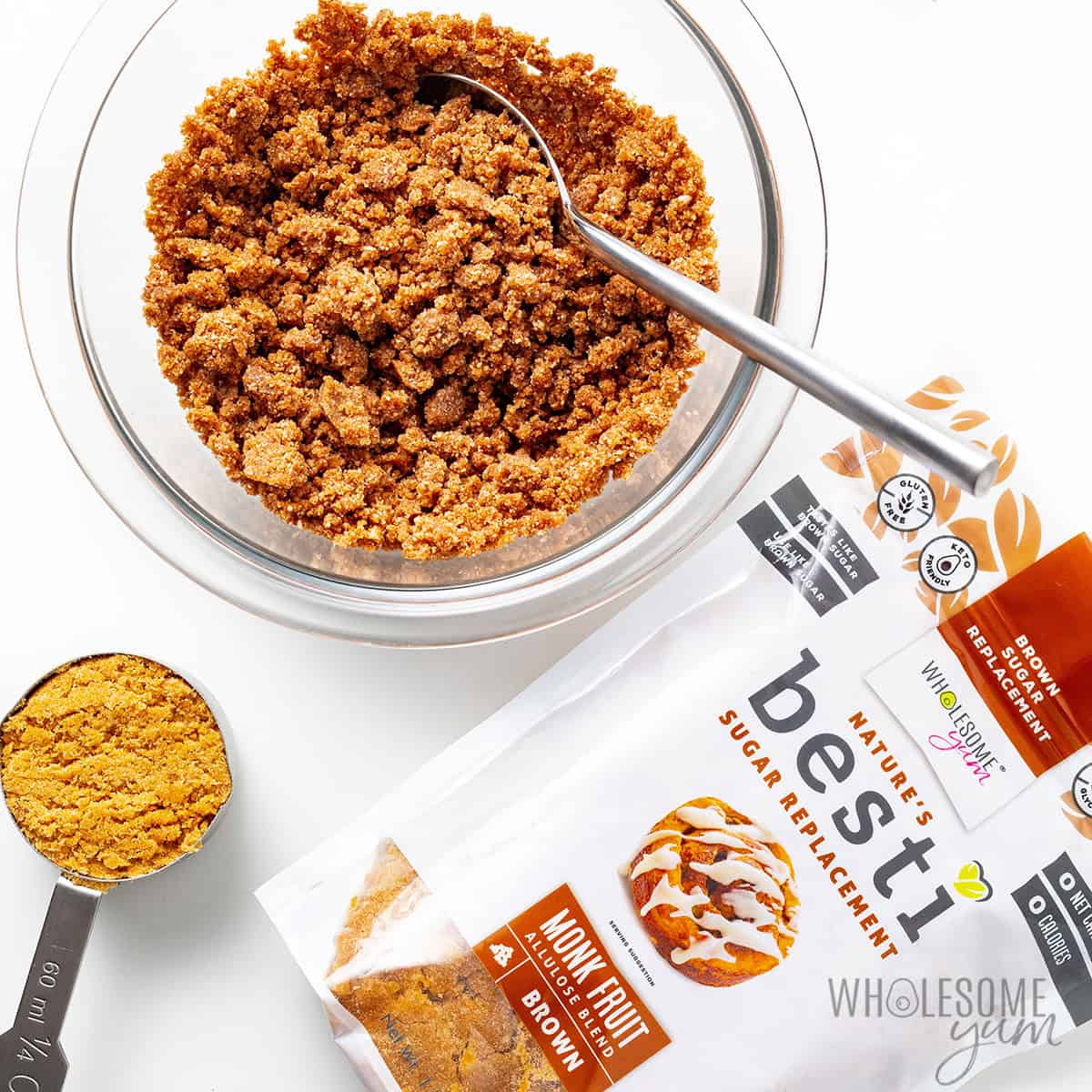 Steusal topping mixed together in a bowl.