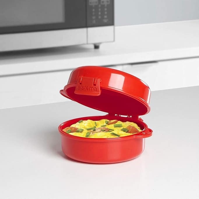 Microwave egg cooker