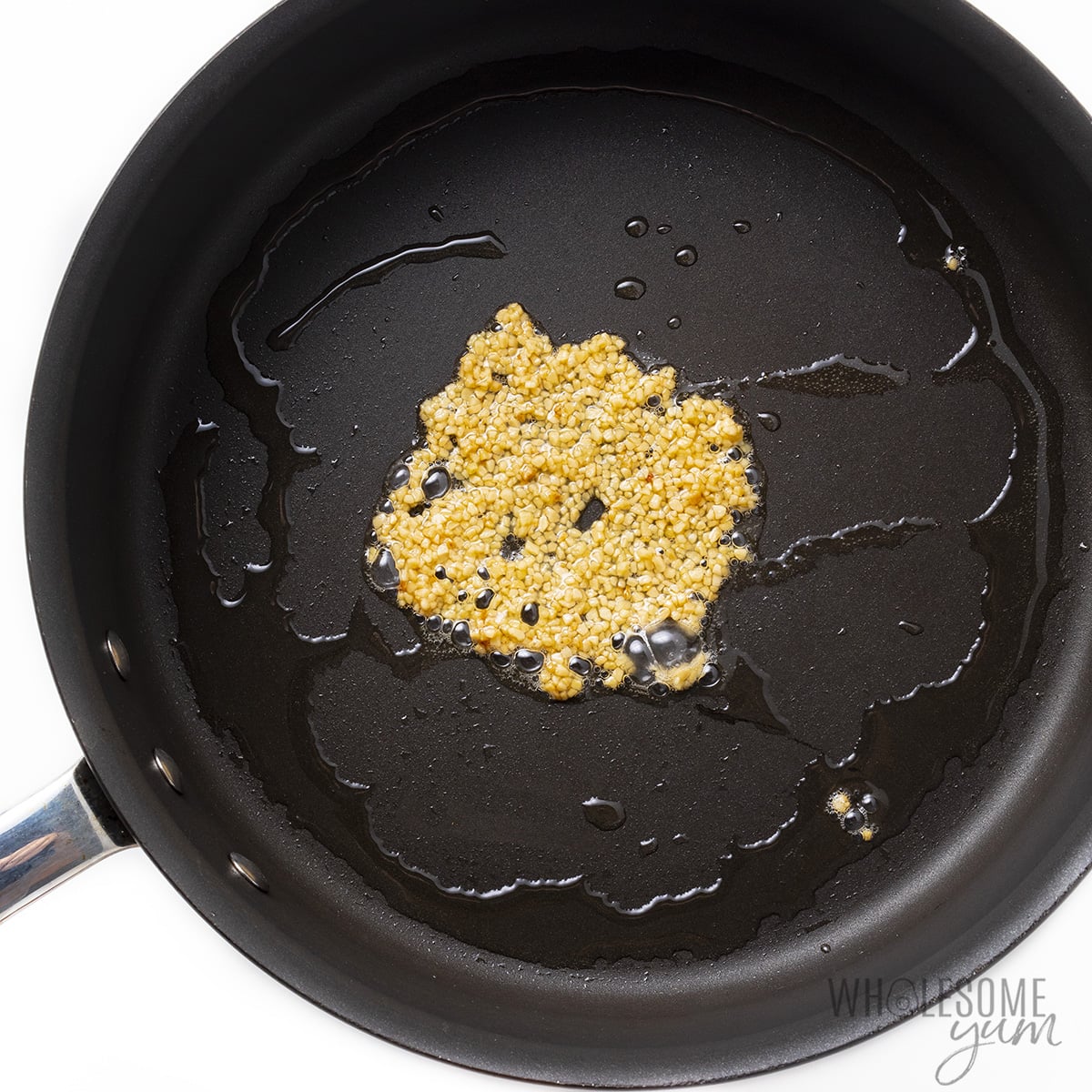 Garlic and oil in a skillet.