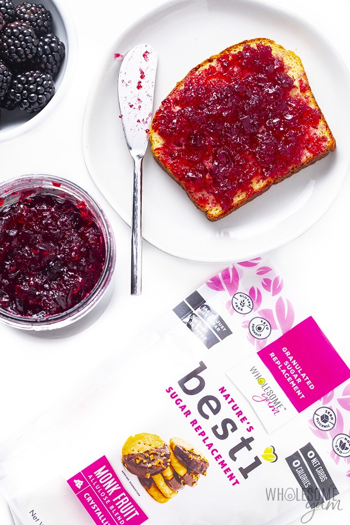 Low carb jelly on a slice of bread with Besti bag