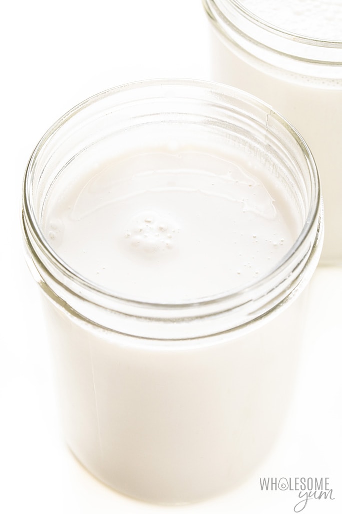 Base for coconut yogurt recipe in glass jars