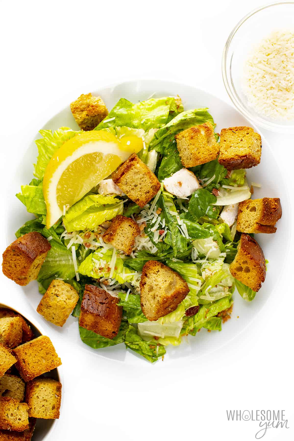 Salad topped with keto croutons