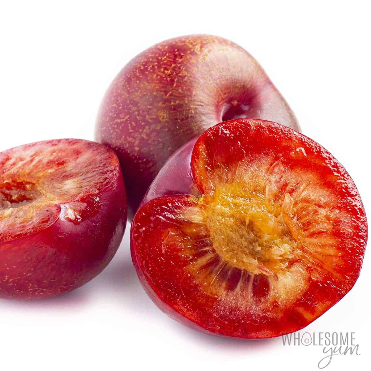 Are plums keto? How many carbs in plums? These plums are somewhat high in carbs and might be keto friendly.