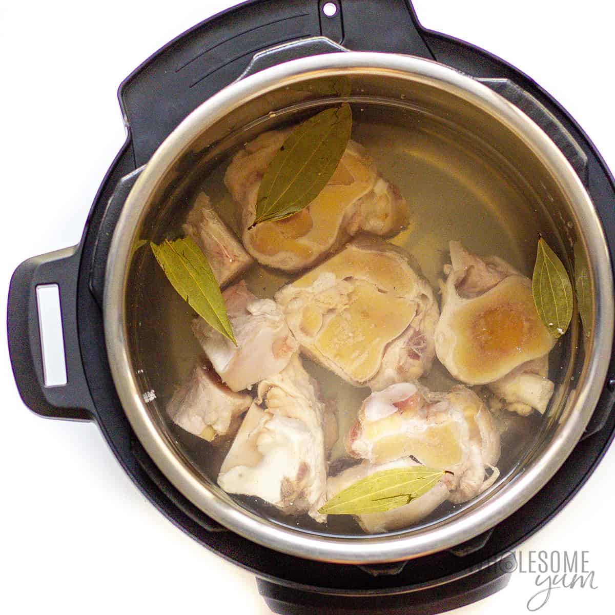 How to make bone broth in the Instant Pot.