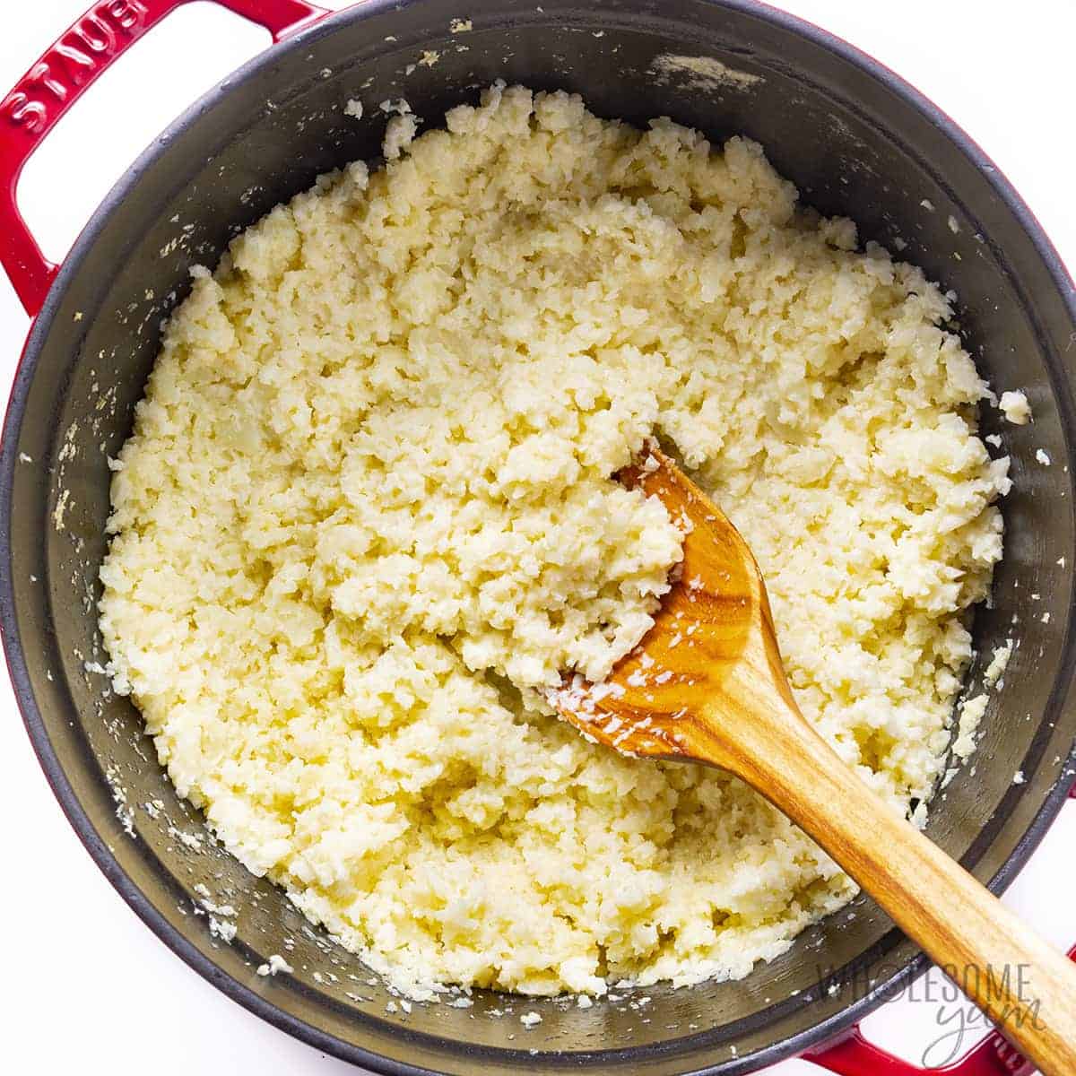 Low carb grits with cheese mixed in