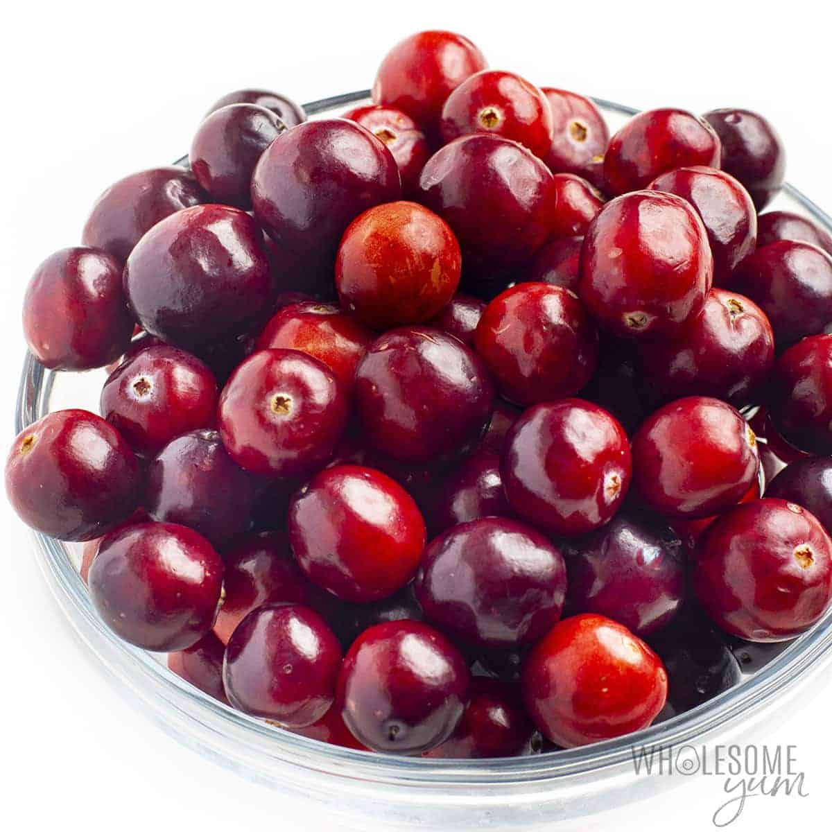How low are carbs in cranberries? These fresh cranberries are keto and low in carbs.