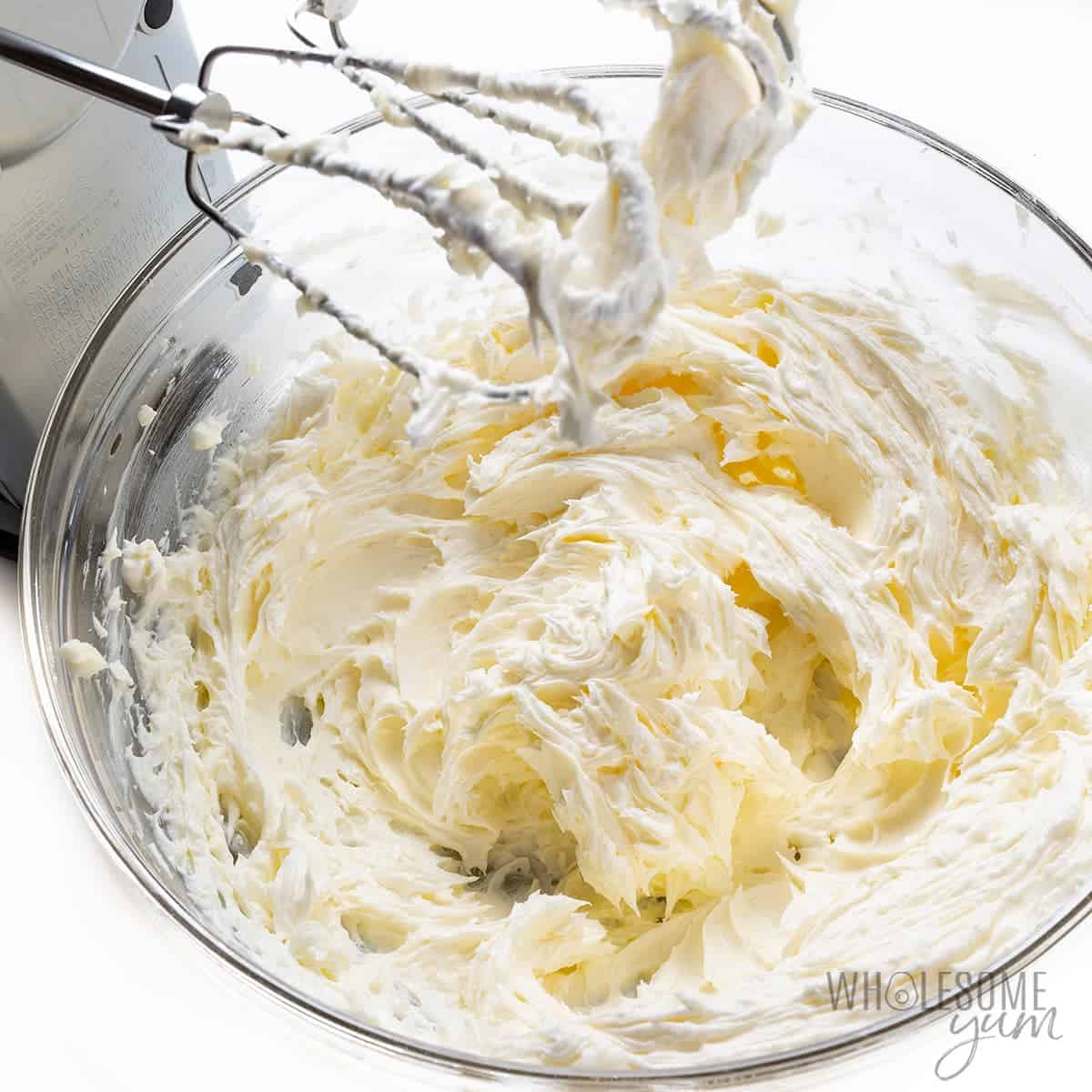 Butter and sweetener creamed in a bowl