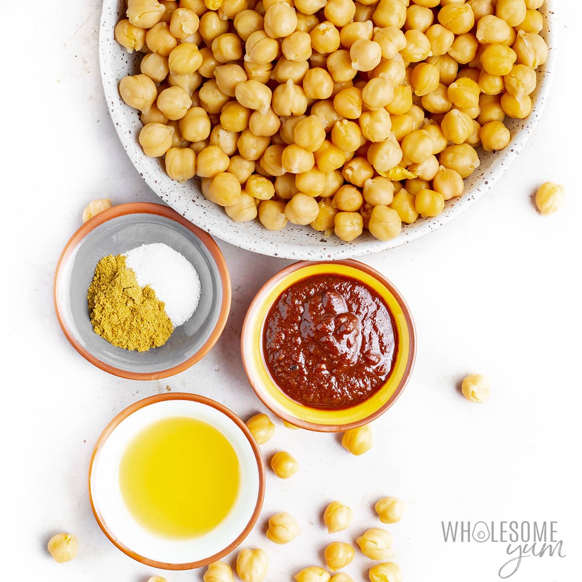 Ingredients for how to roast chickpeas in bowls.