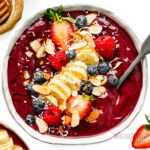 Acai bowl recipe with toppings.