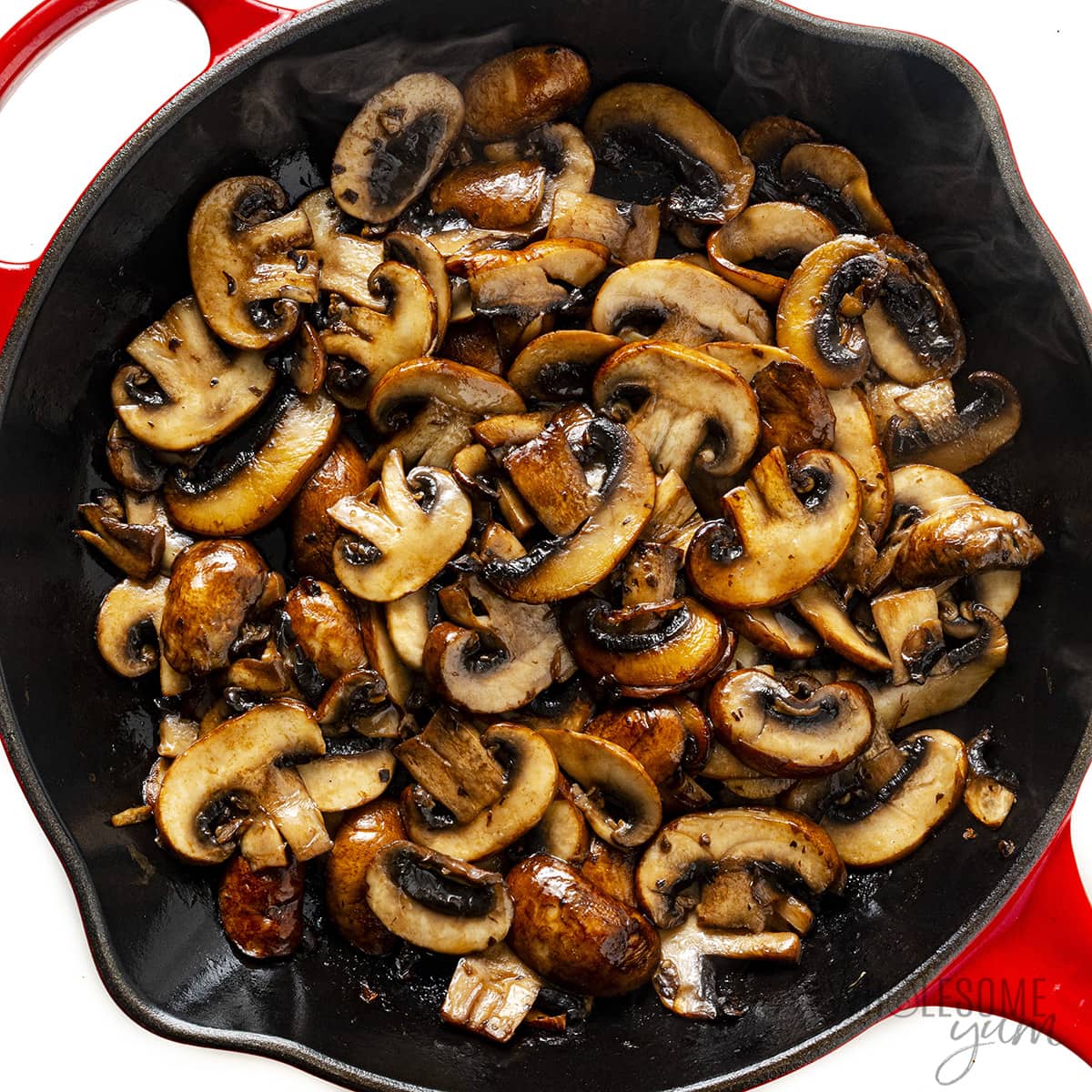 Add mushrooms to pan and saute until fragrant.